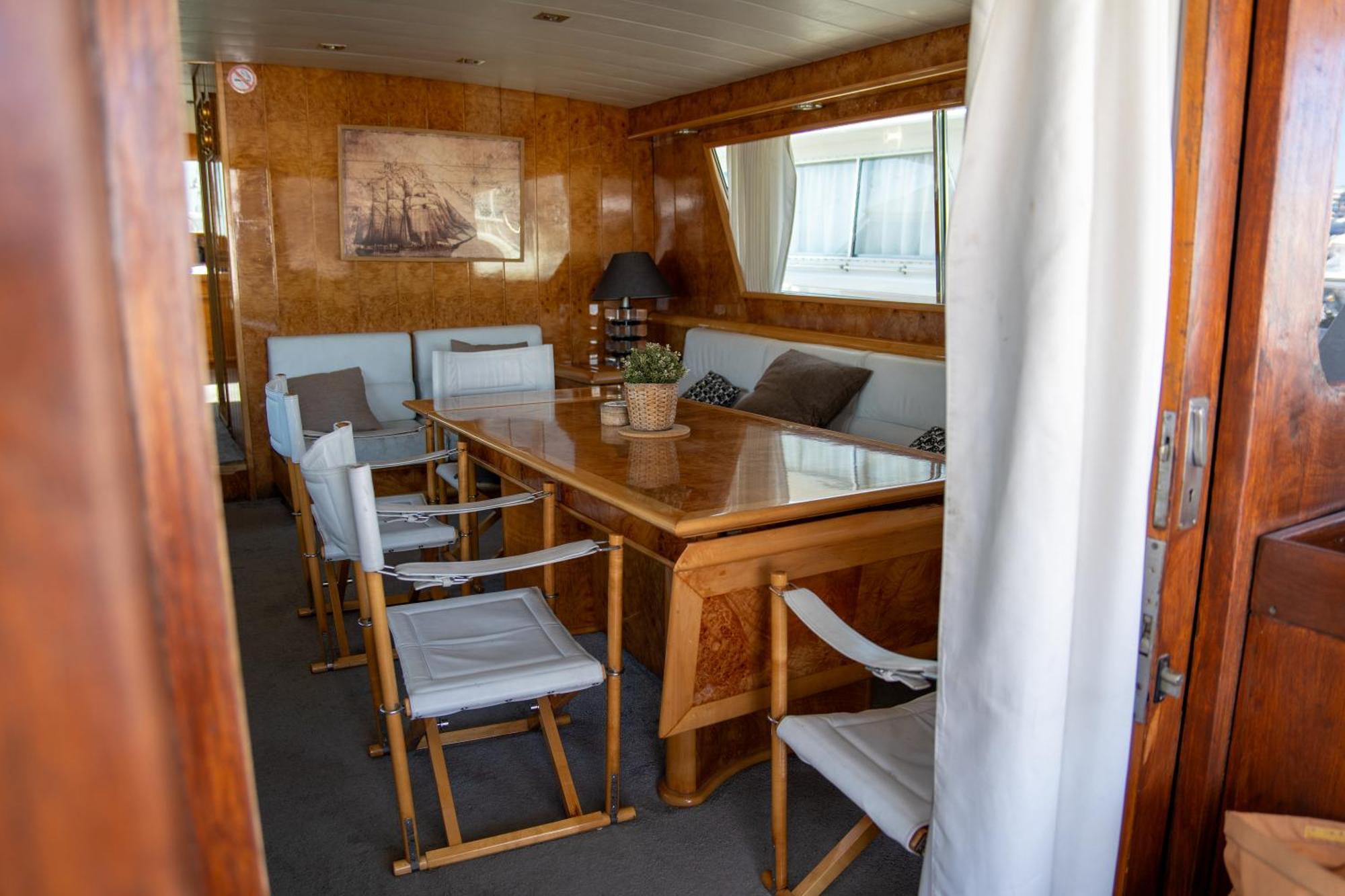 Botel Marineria Boat Aloha